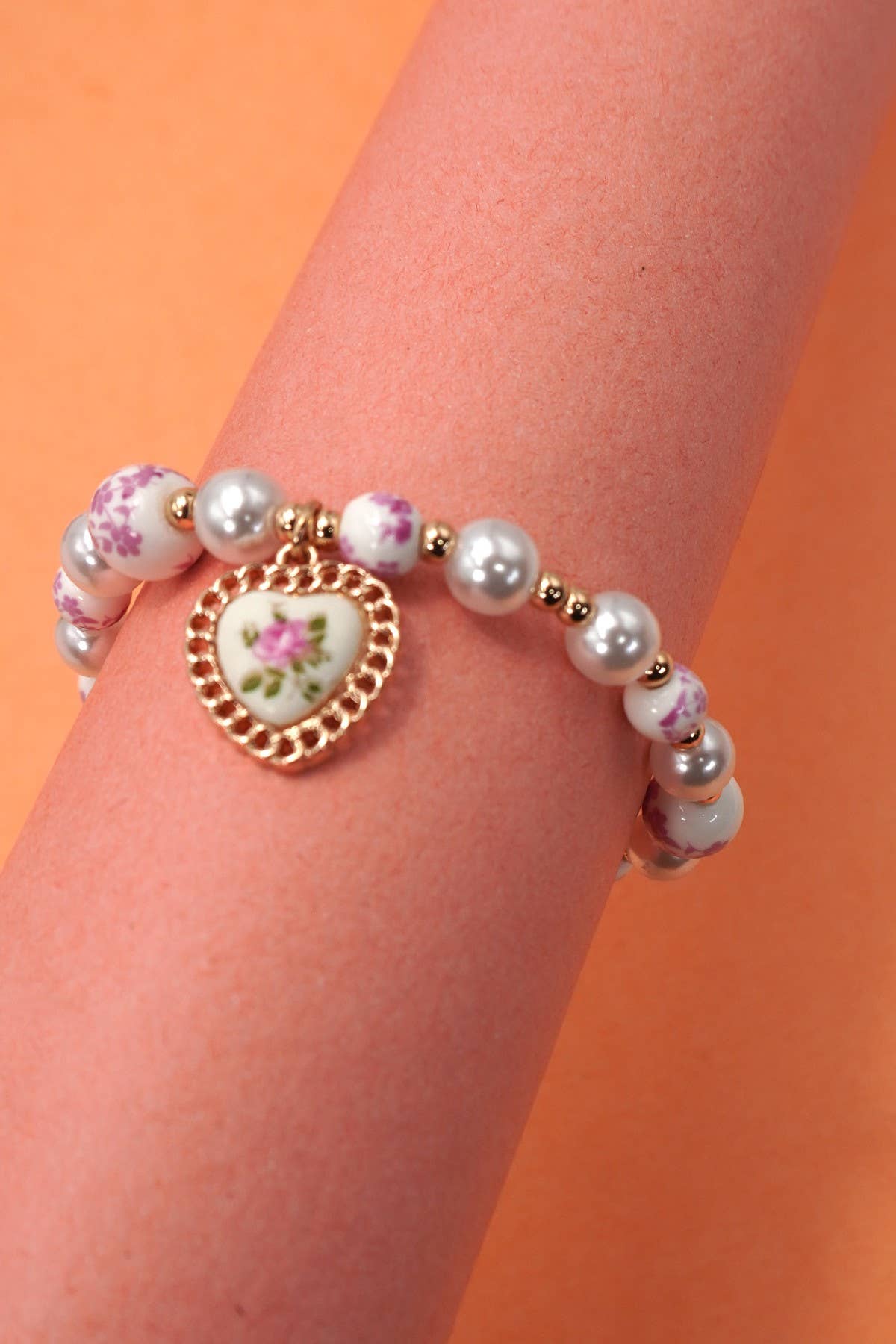 PINK CERAMIC PORCELAIN PEARL MIX HEART BRACELET | 80B1336: Gold