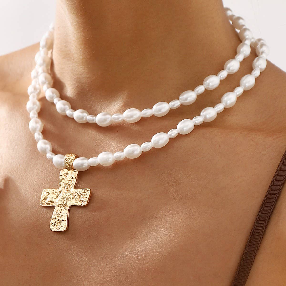 LUSTROUS FAUX PEARL BEADED LAYERED CROSS NECKLACE